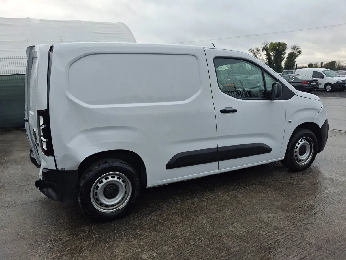 241 Fiat Doblo 1.5 Diesel Drive Home - Image 4
