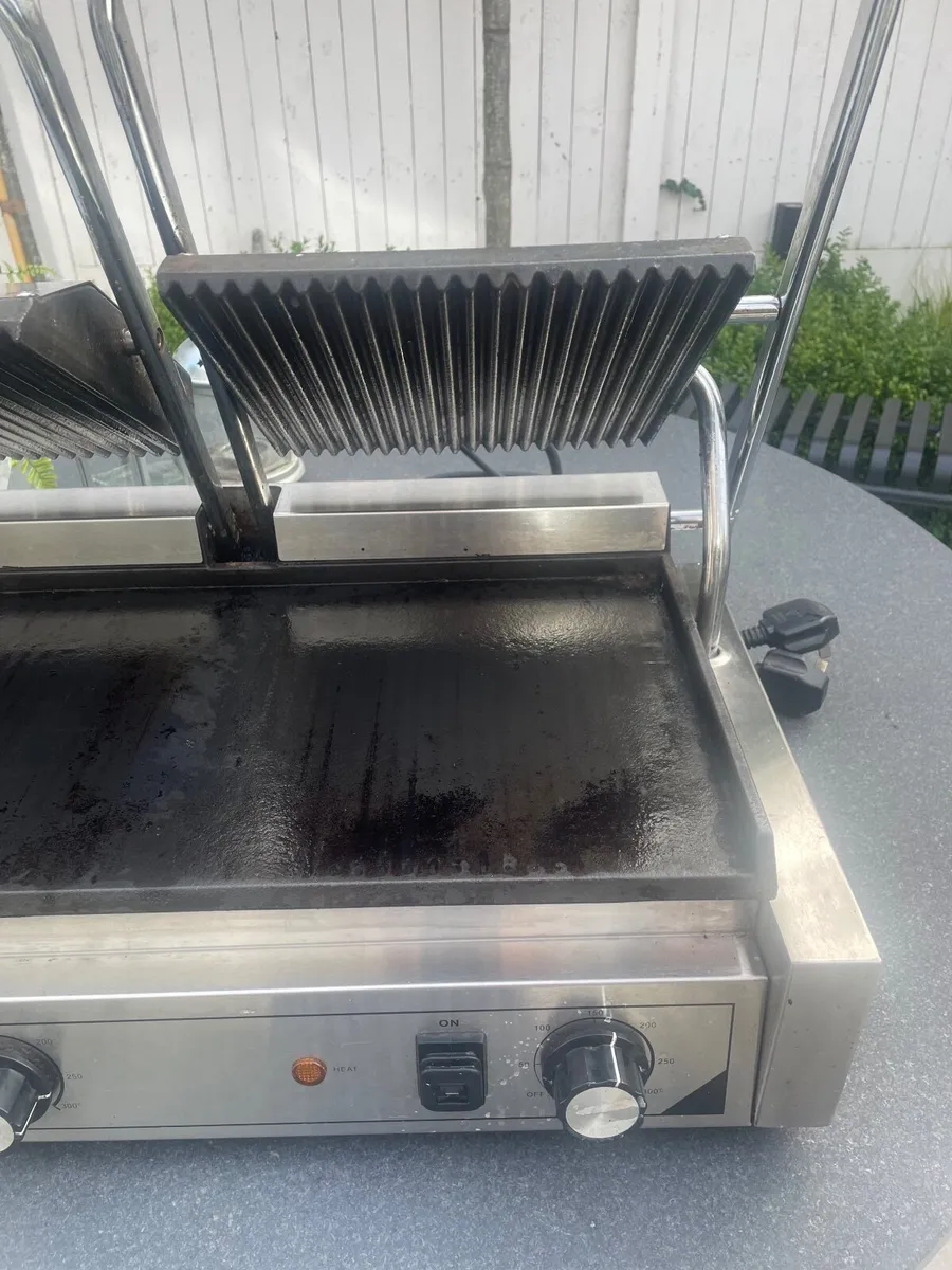 Double panini grill - Image 4