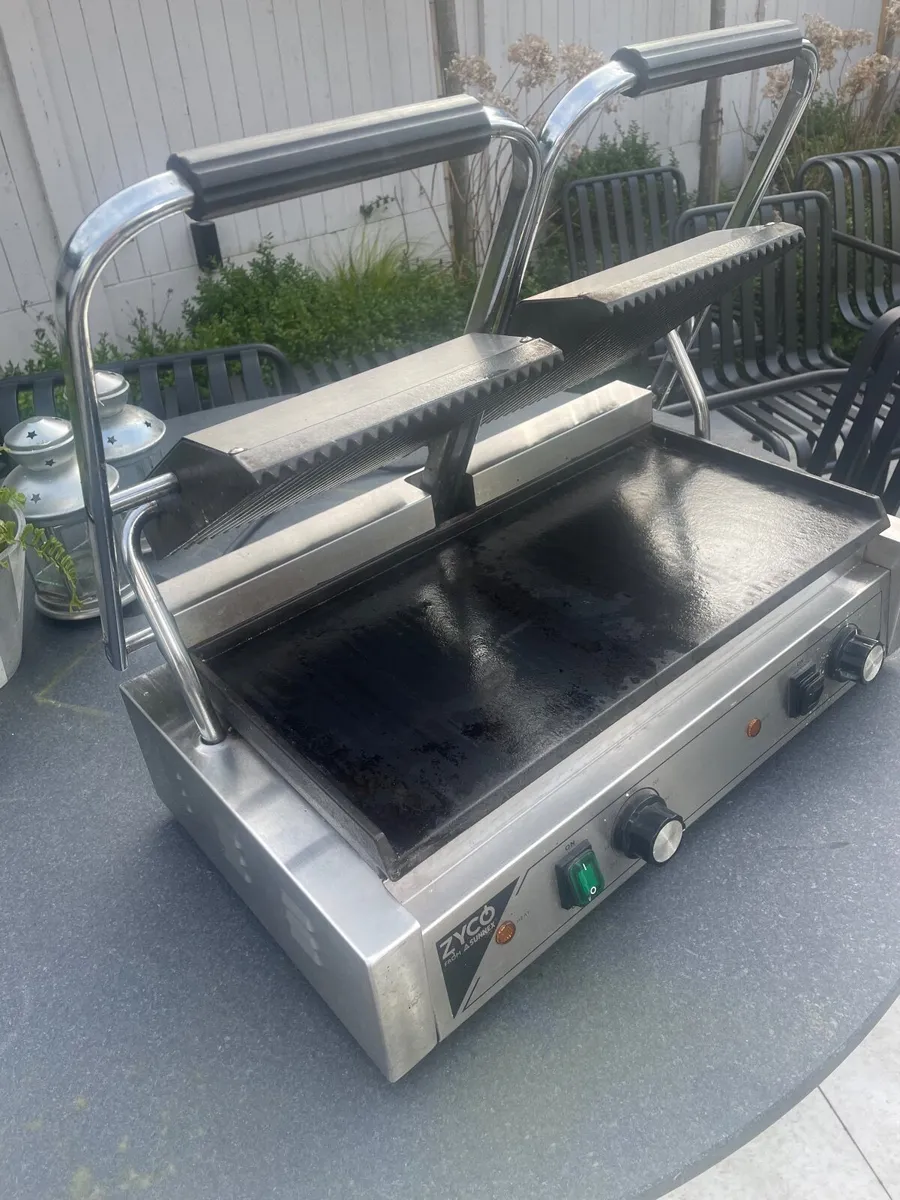 Double panini grill - Image 3