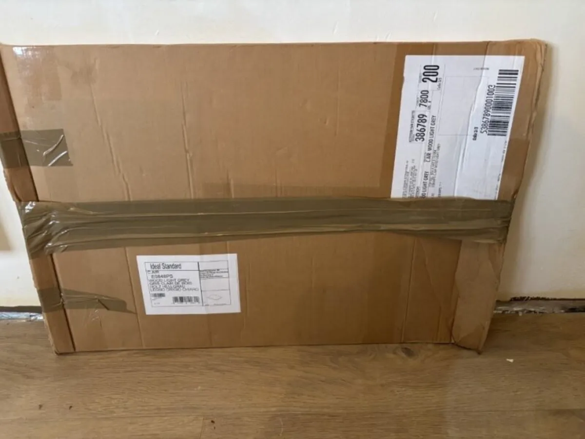 Square Bathroom Washbasin - Image 4