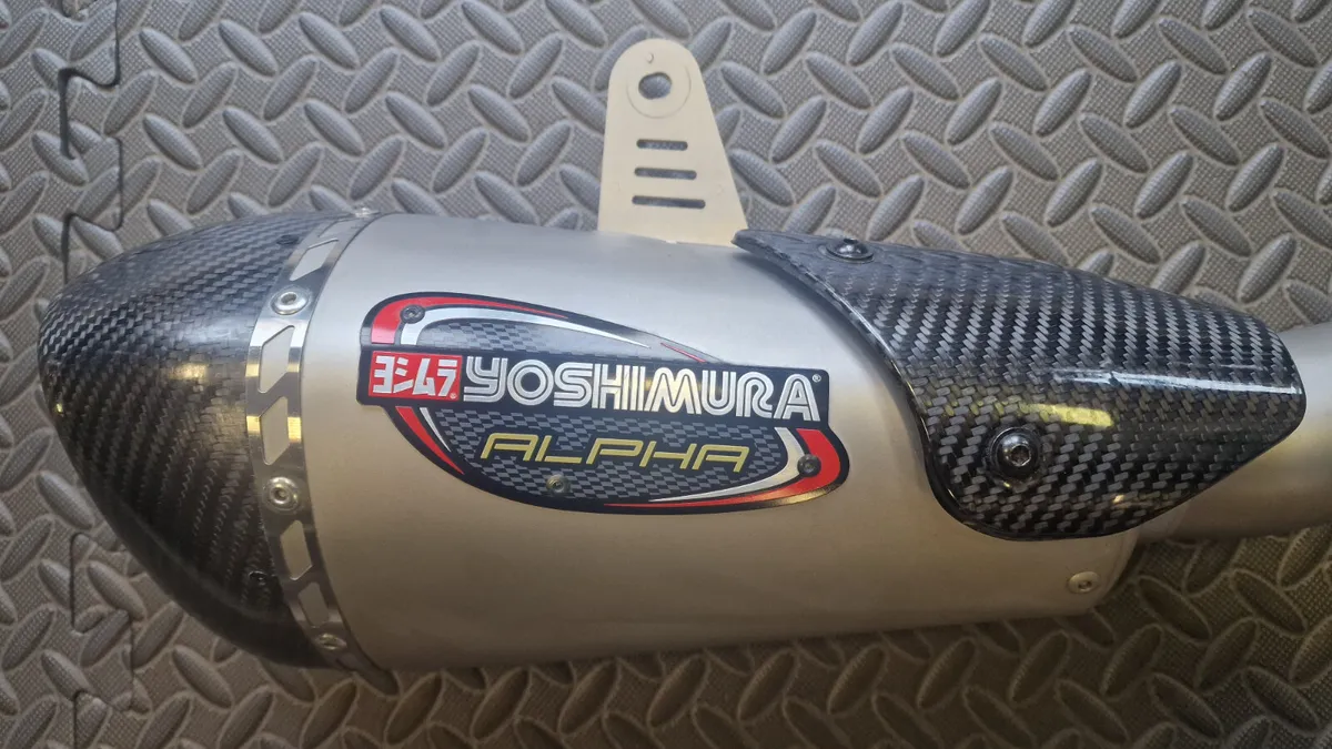 Gsxr1000 2016> Yoshimura - Image 1