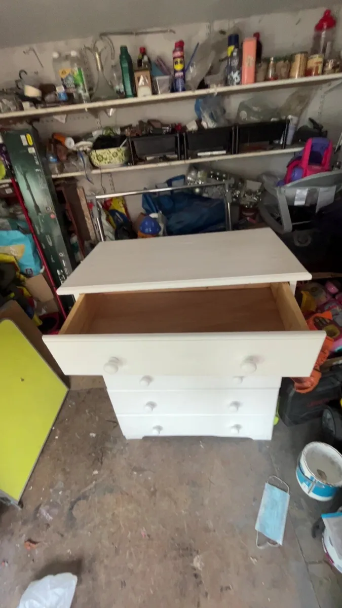 Pine chest of drawers - Image 2