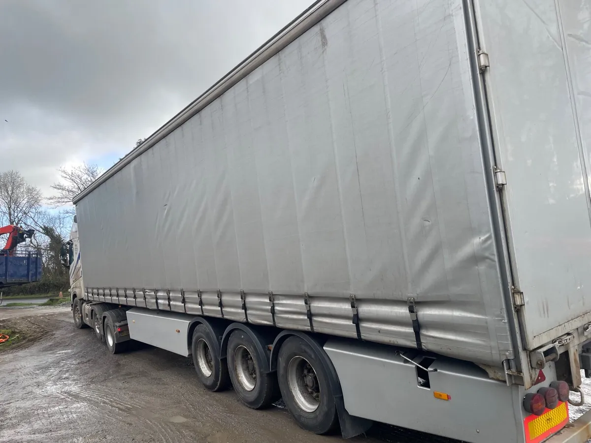 Sdc 45ft curtainsider - Image 2