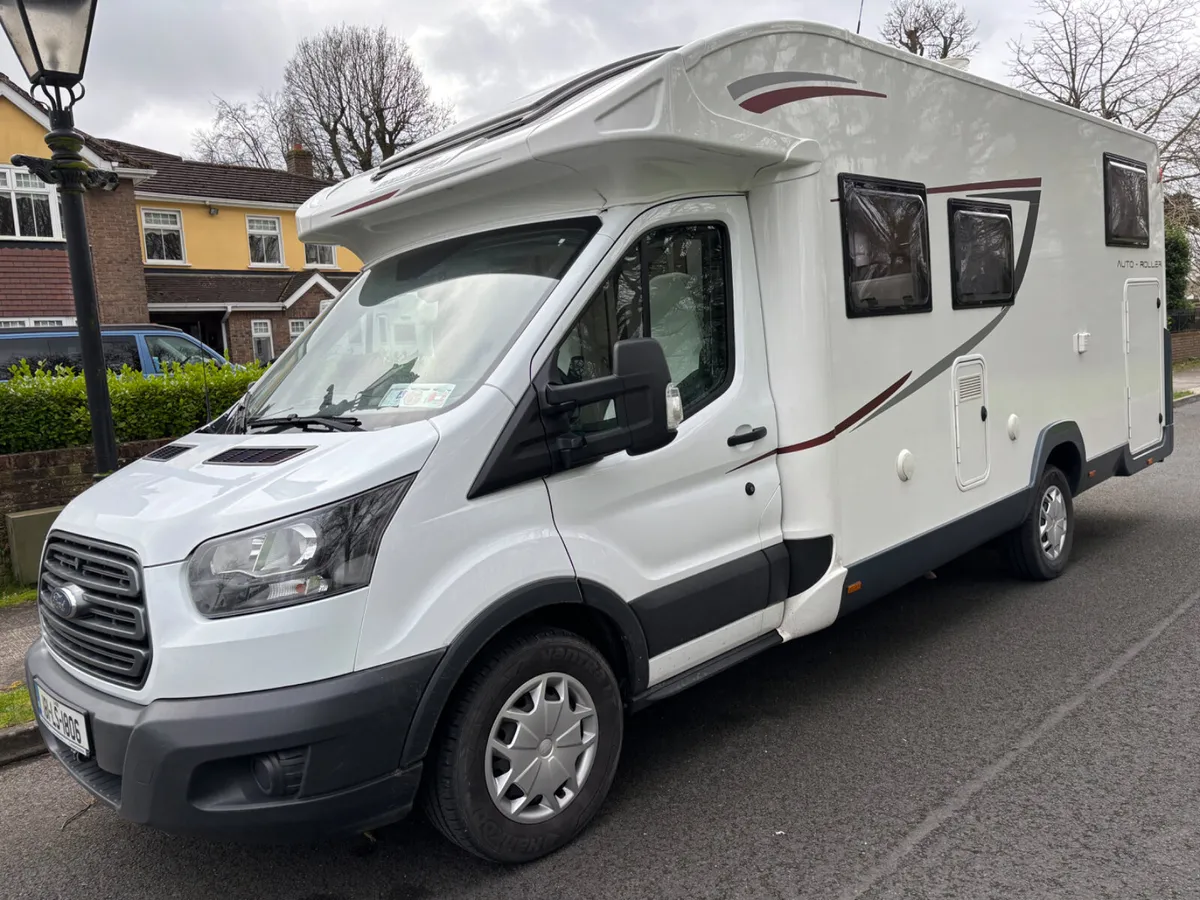 2018 ROLLER TEAM LHD REAR BED -GARAGE 12000 MILES - Image 4