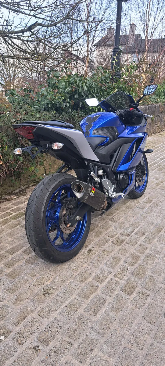 Yamaha R3 - Image 4