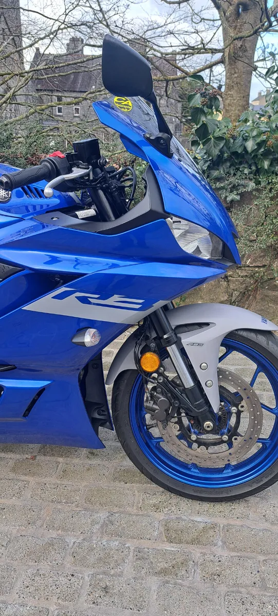 Yamaha R3 - Image 2