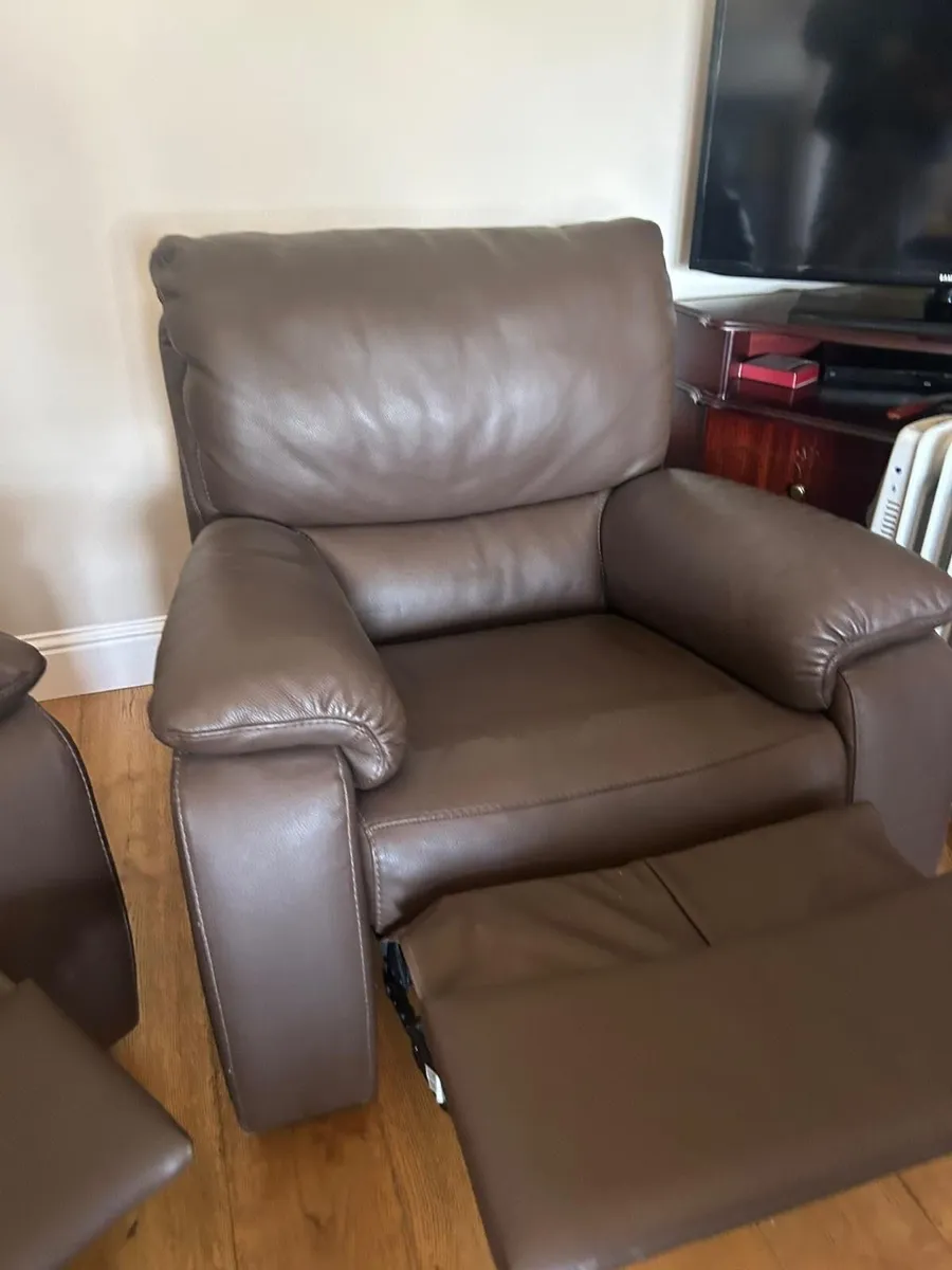 Set of 2 Brown Leather Armchairs - Image 2