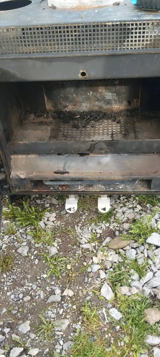 2 solid fuel wood or coal burner stove for sale - Image 2