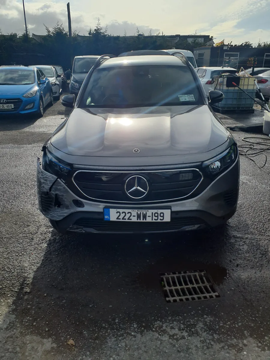 Mercedes EQB 300 66.50 kwh light damage - Image 1