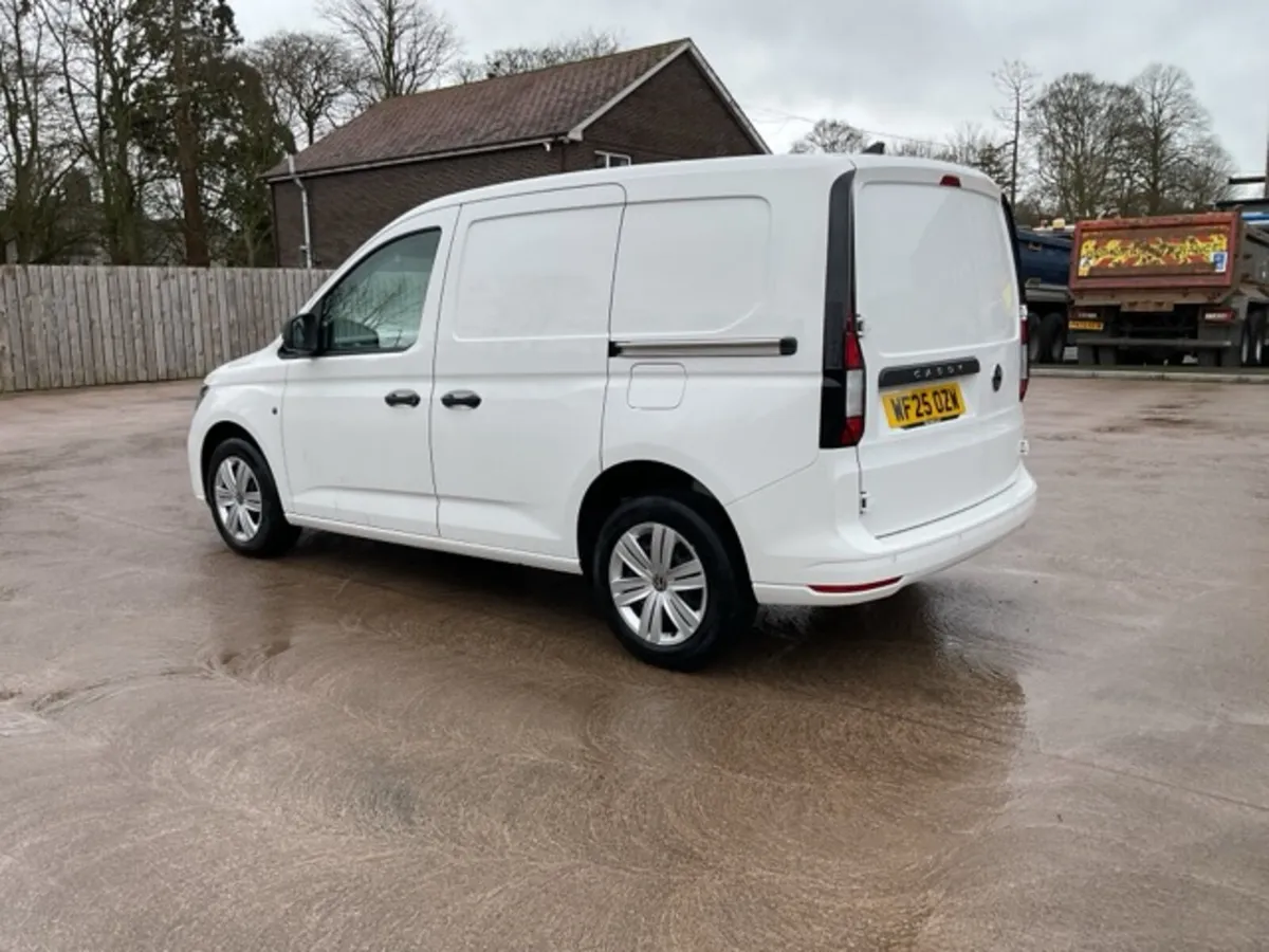 2025 Volkswagen Caddy 2.0 TDI C20 Commerce Plus Pa - Image 4