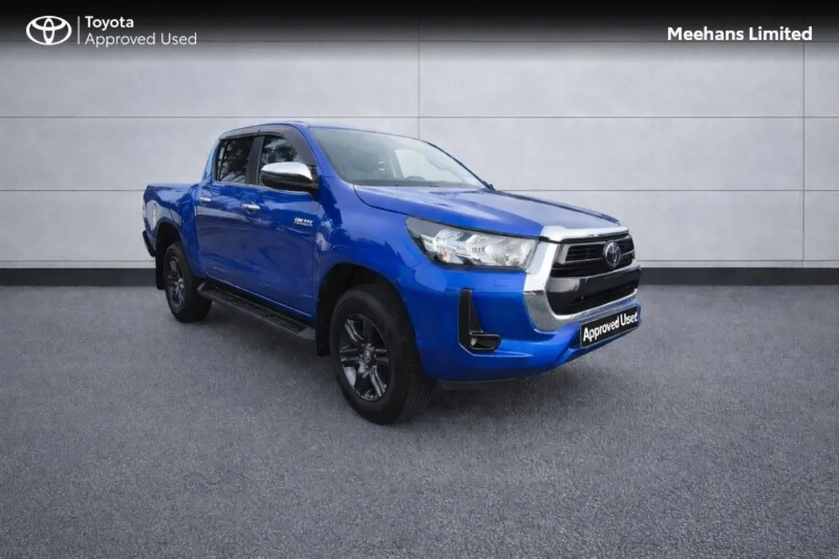 Toyota Hilux HILUX 2.8 SR5 D/CAB AUTO - Image 1