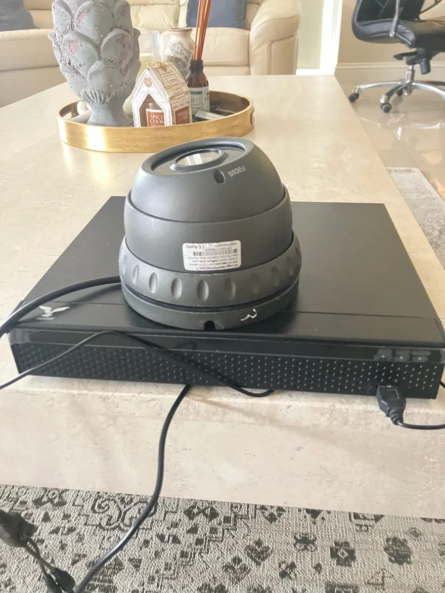 CCTV kit and DVR - Image 1