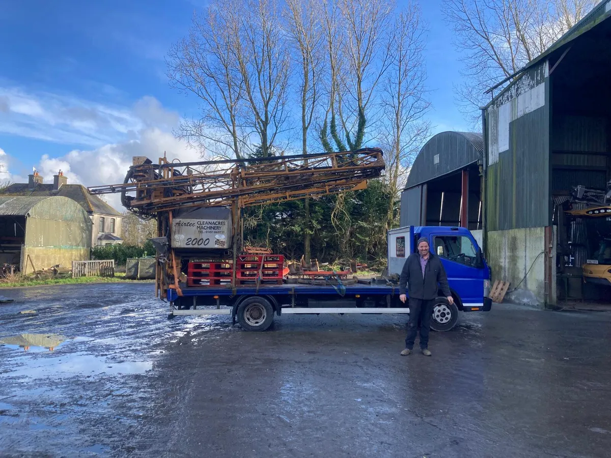 Demount 24 metre sprayer for Jcb Fastrac - Image 2