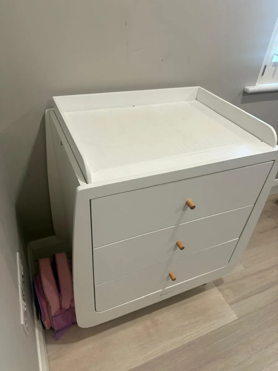 Snuzcot Baby Changing Unit - Image 4