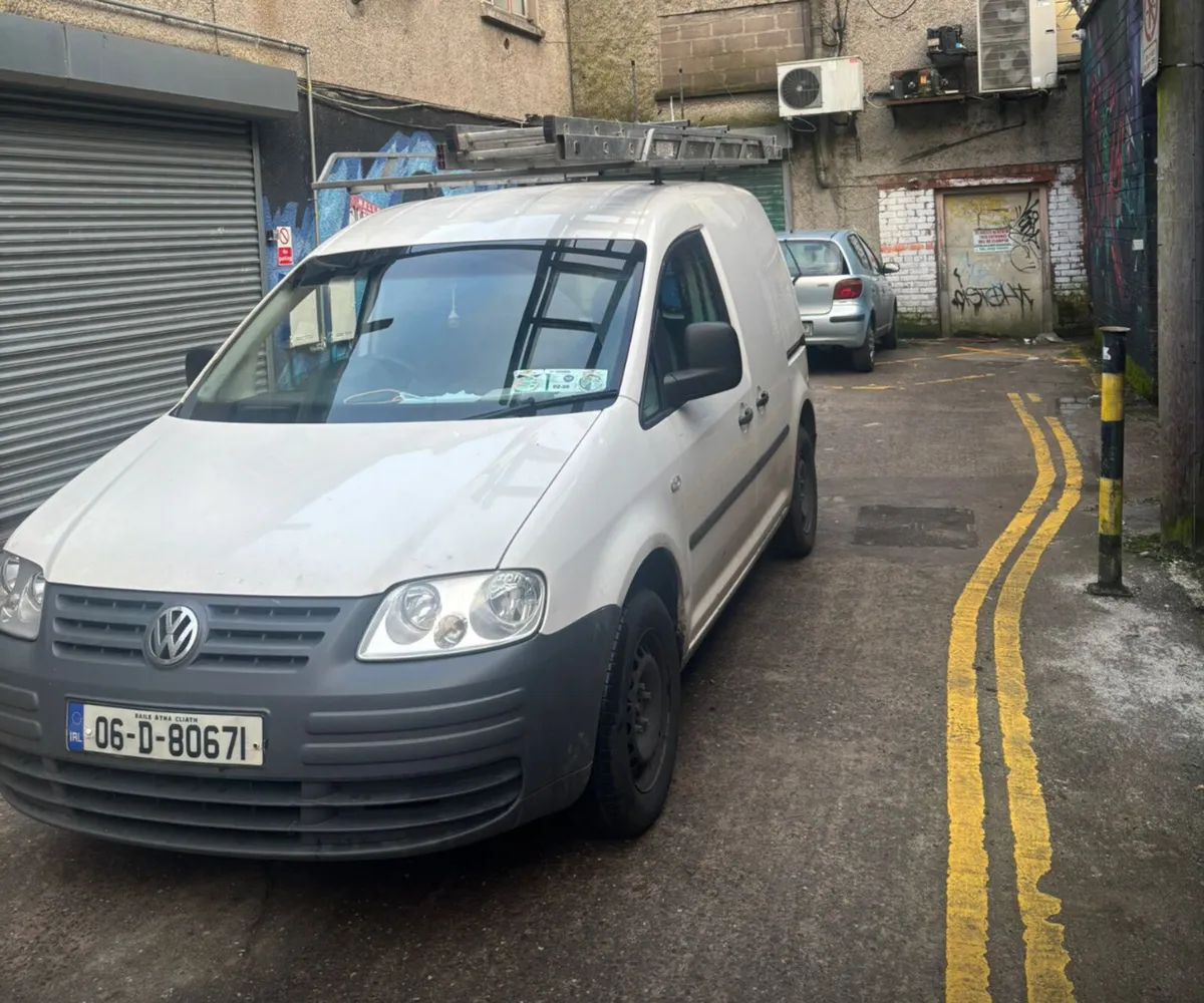 vw caddy Low milage  doe and taxed - Image 1