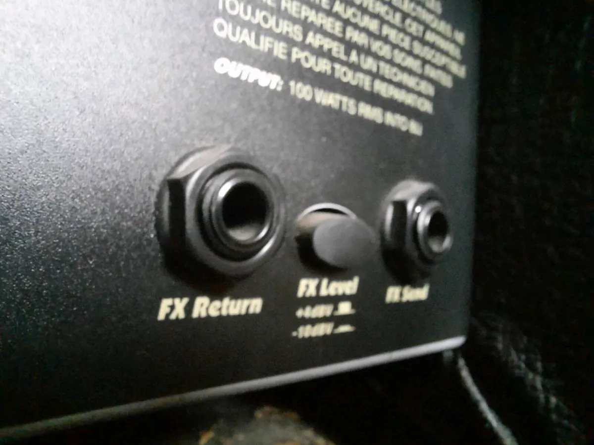 Marshall valvestate avt 100 hybrid amplifier - Image 4