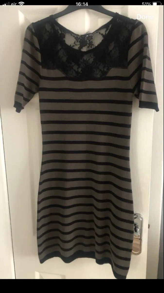 Ladies stunning dress size 10 €10 - Image 1