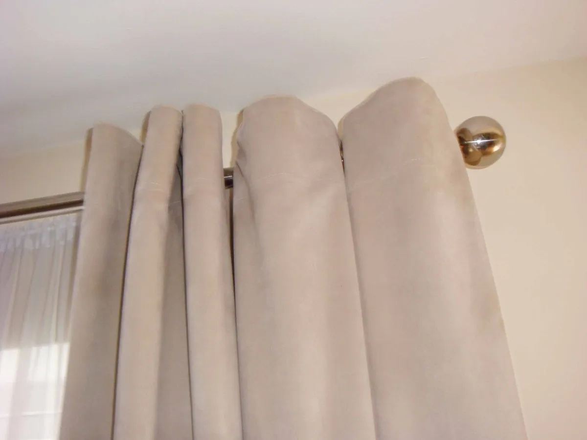 Curtains 90" x 90" lined eyelet - Image 2