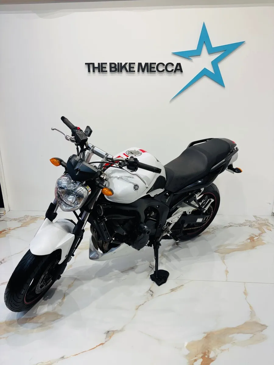 YAMAHA fz 600 s2 - Image 4