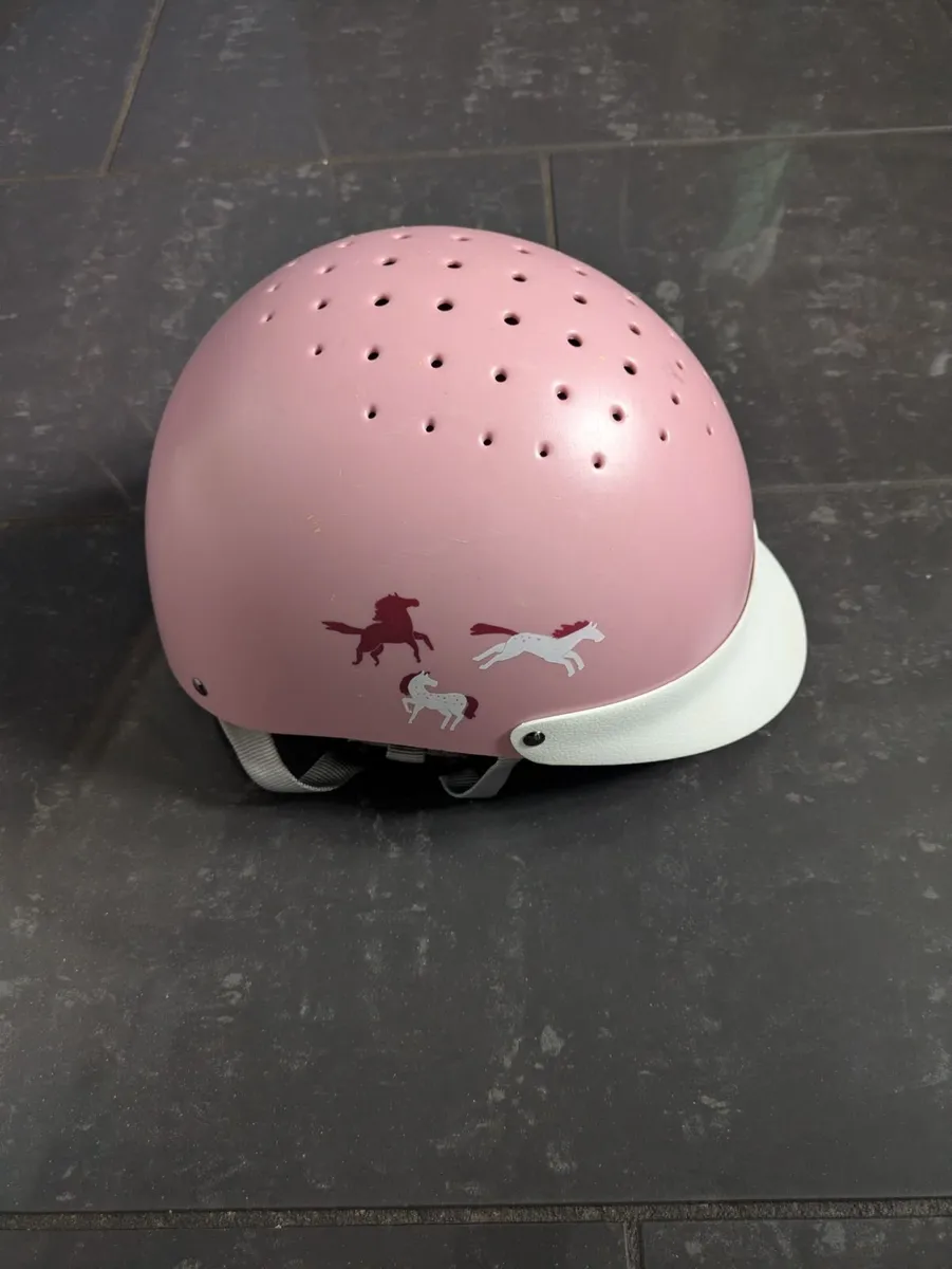 Horse riding equipment for kids - Image 1