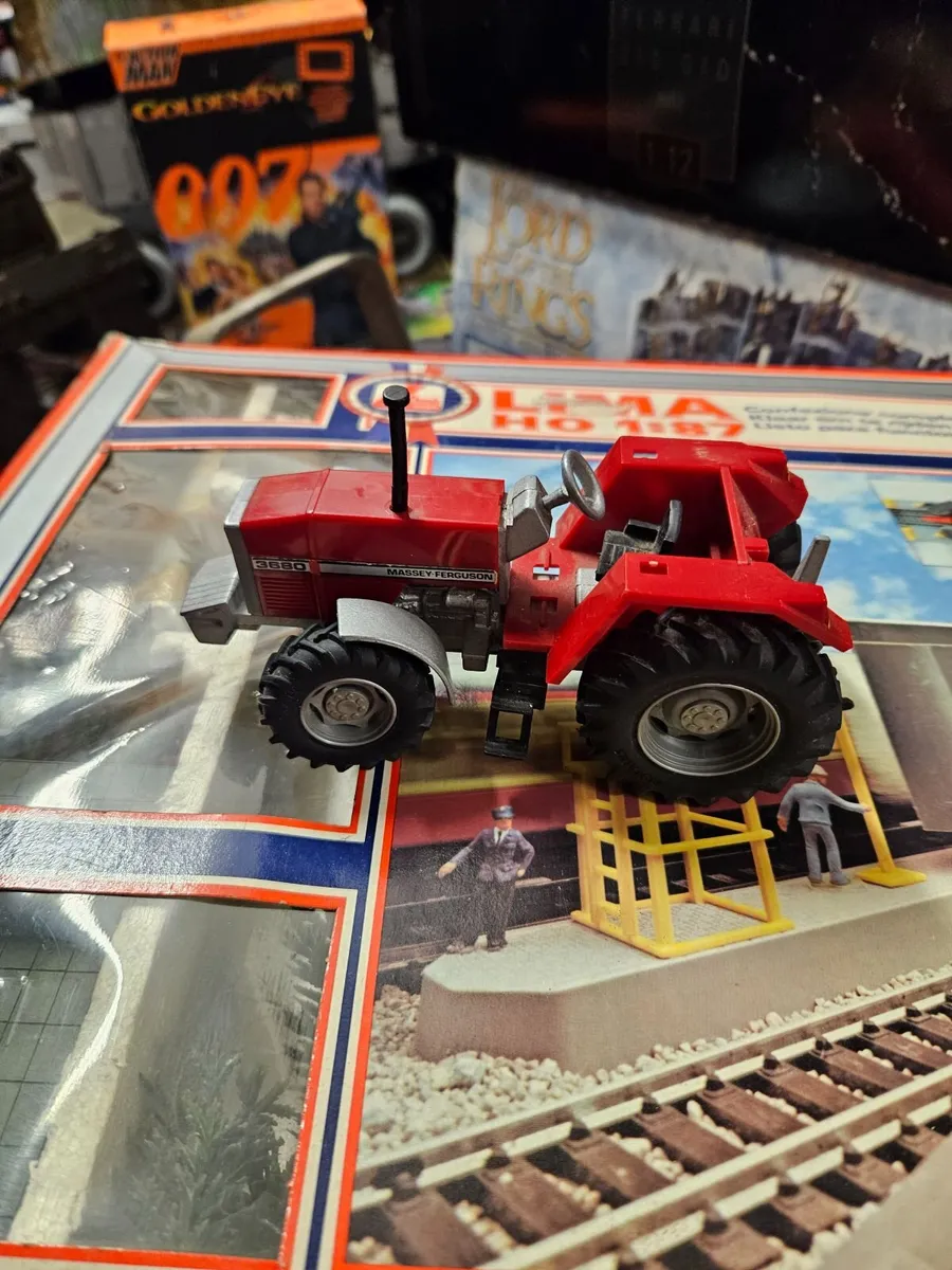 Britain's Massey Ferguson Tractor - Image 1