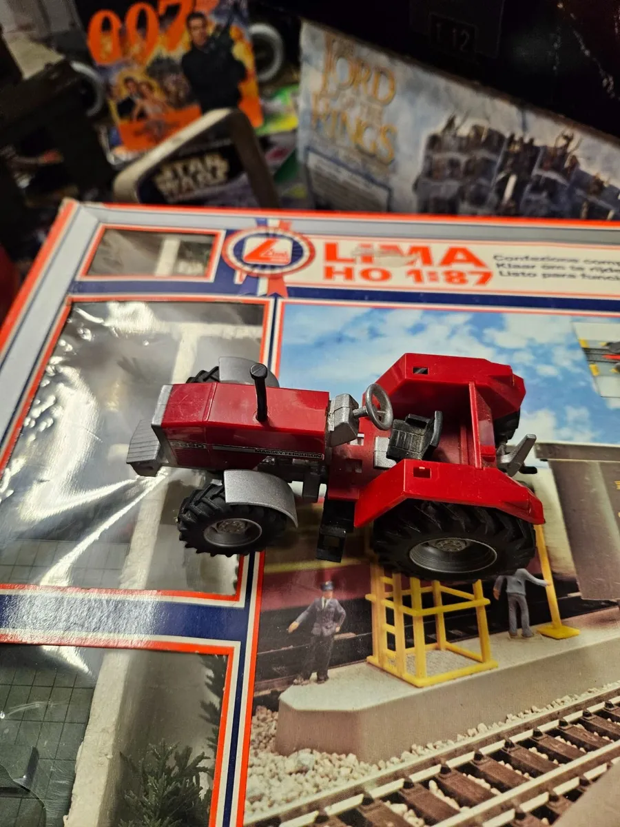 Britain's Massey Ferguson Tractor - Image 2