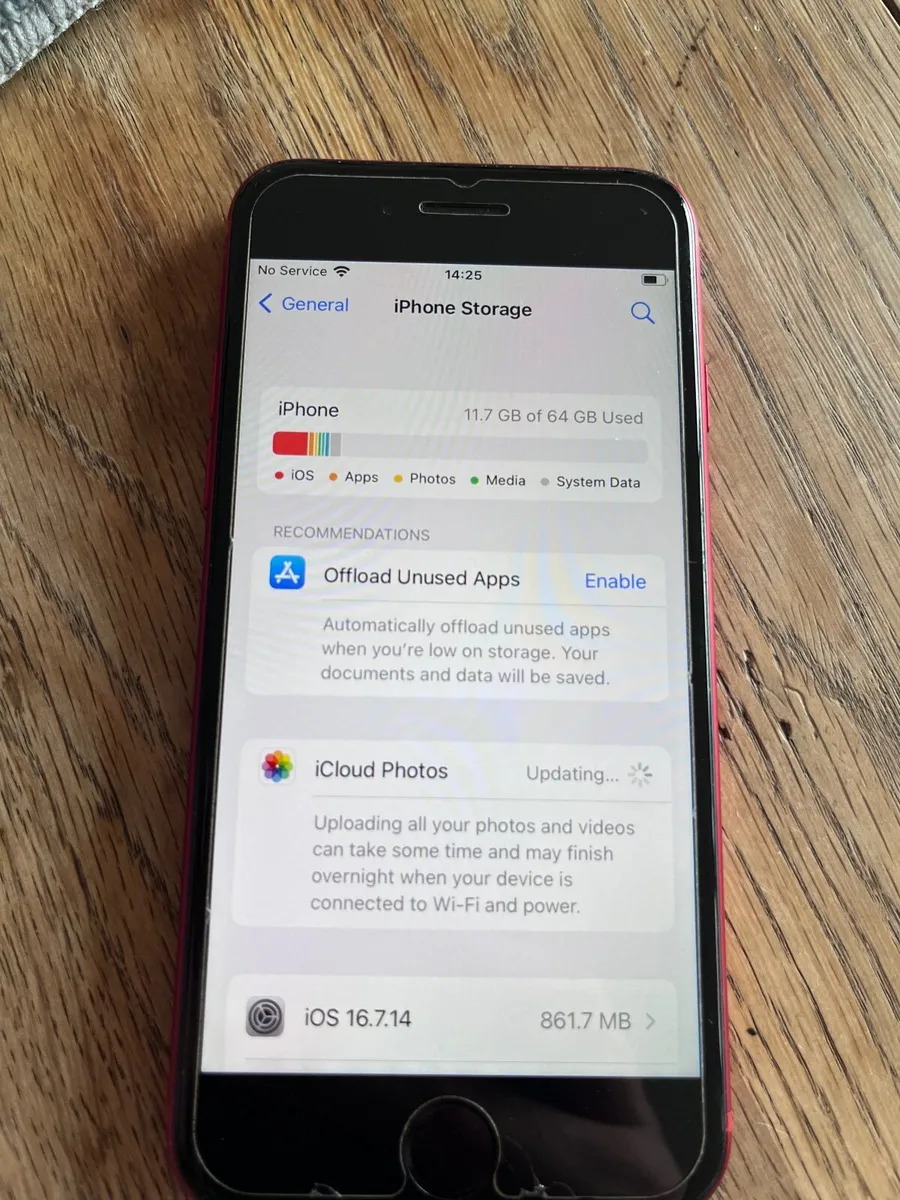 iPhone 8 Red 64GB - Image 3