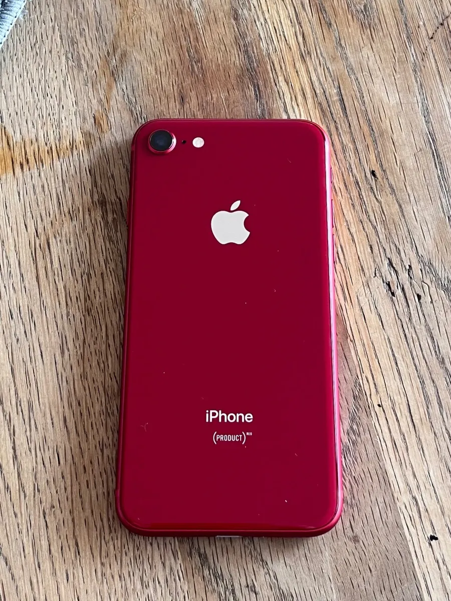 iPhone 8 Red 64GB - Image 4