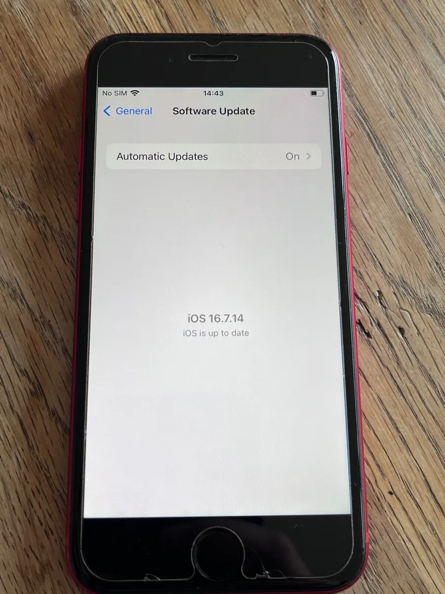 iPhone 8 Red 64GB - Image 2