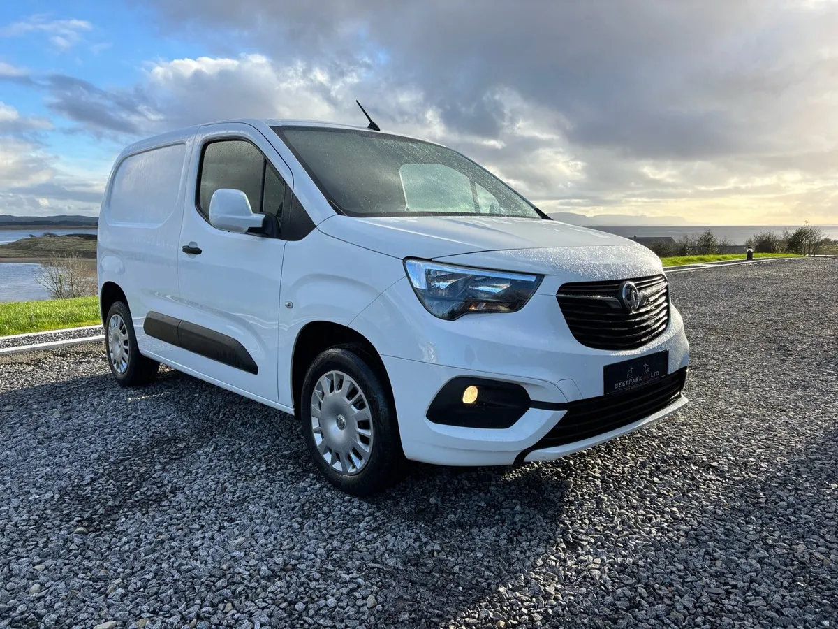 2021 Vauxhall Combo Sportive 3 Seater - Image 1