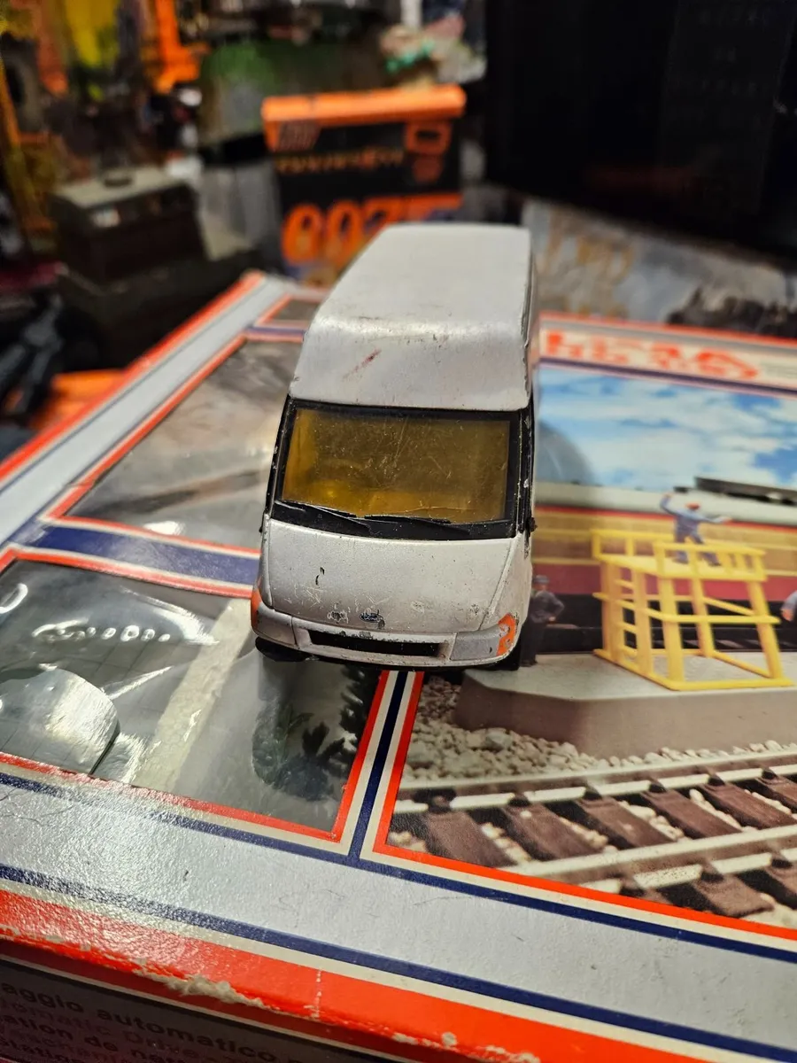 Britain's Ford Transit Van - Image 3