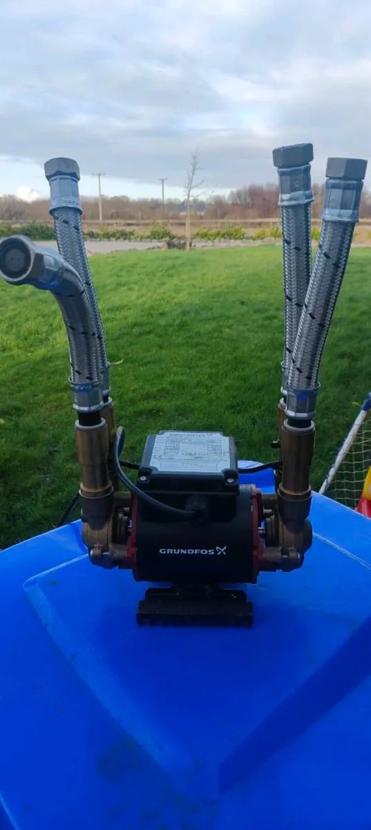 Grundfos Water Pump 2.0 Bar Twin Shower - Image 1