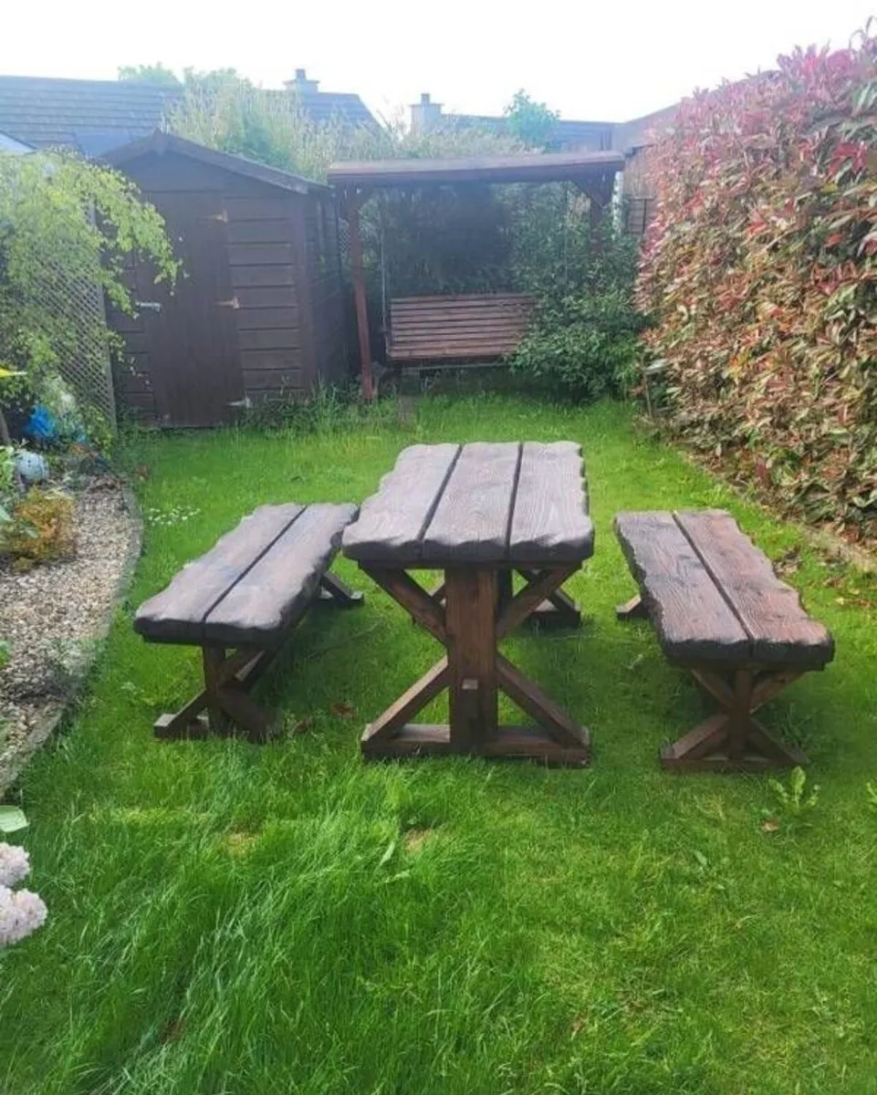 Garden table and 2 benches - Image 1