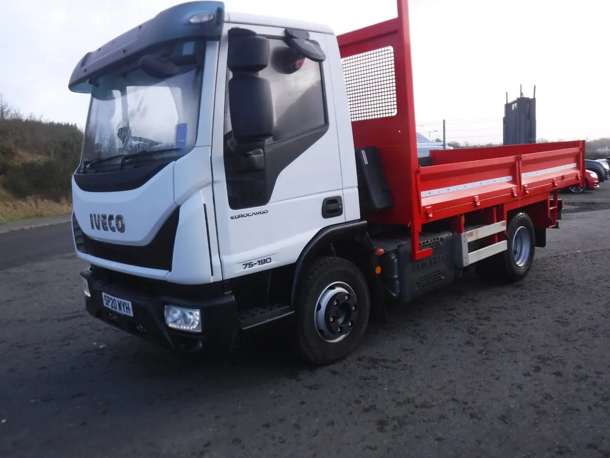 Iveco 75-190 7500kg tipper 2020 6 speed manual. - Image 2