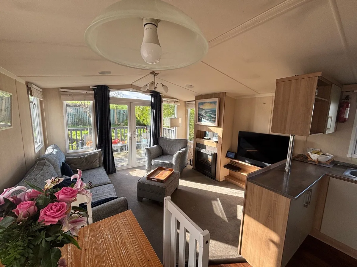 Mobile home - Image 1