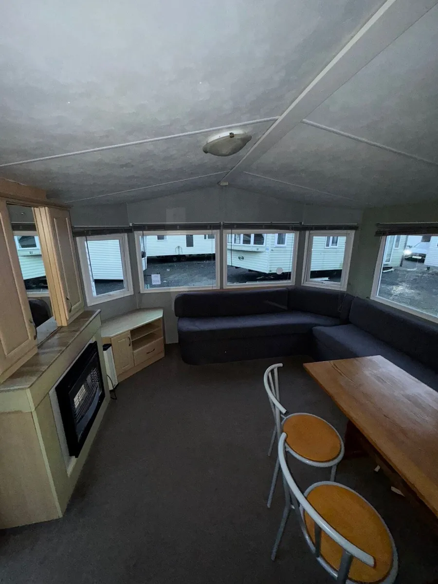 Delta Bromley 39x12 4 Bedrooms - Image 2