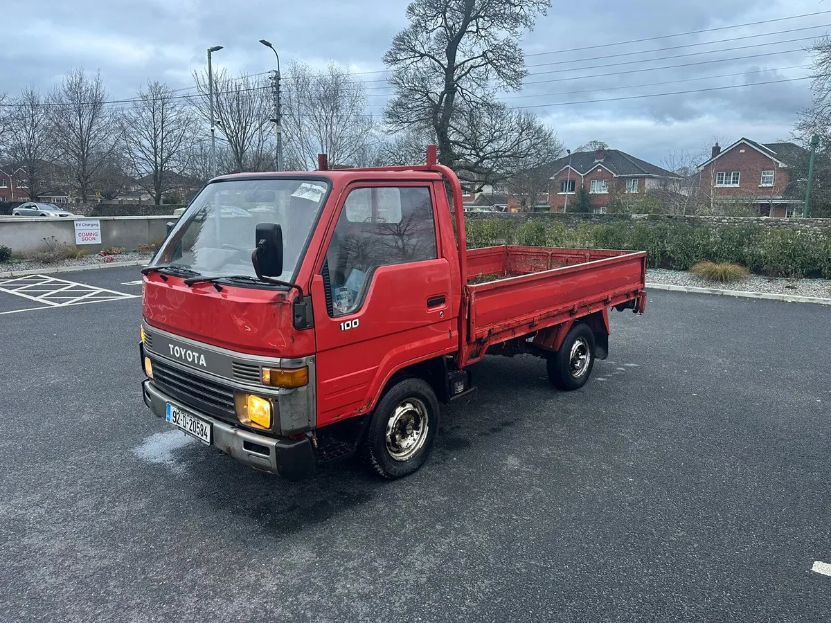 Toyota Dyna 1992 - Image 1