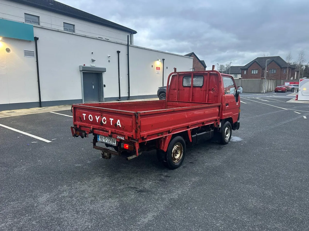 Toyota Dyna 1992 - Image 3