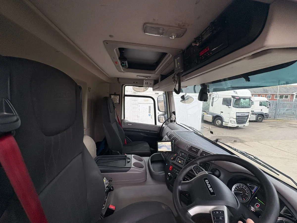 2019 DAF CF450 8X4 INSULATED BODY TARMAC TIPPER - Image 3