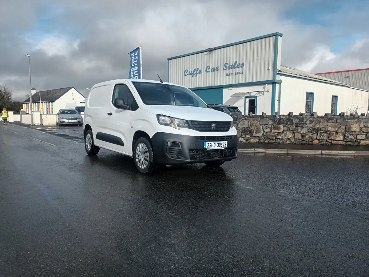 2021 Peugeot Partner PROFESSIONAL PLUS 1.5  HDI - Image 1