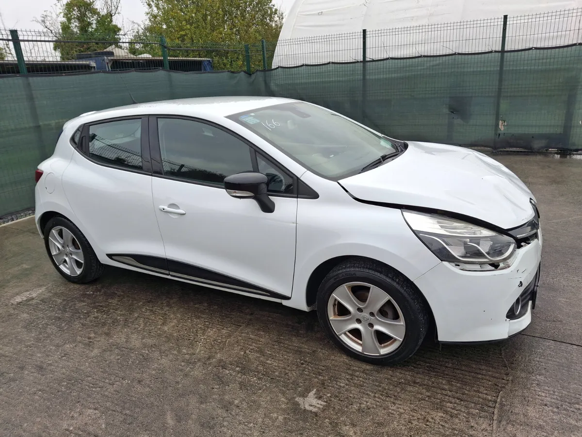 2016 Renault Clio 1.2 Petrol - Image 2