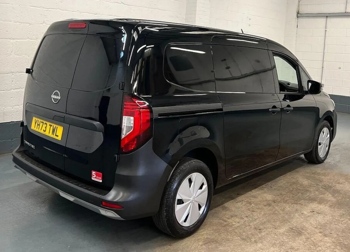 2023 Nissan Townstar Panel Van - Image 4