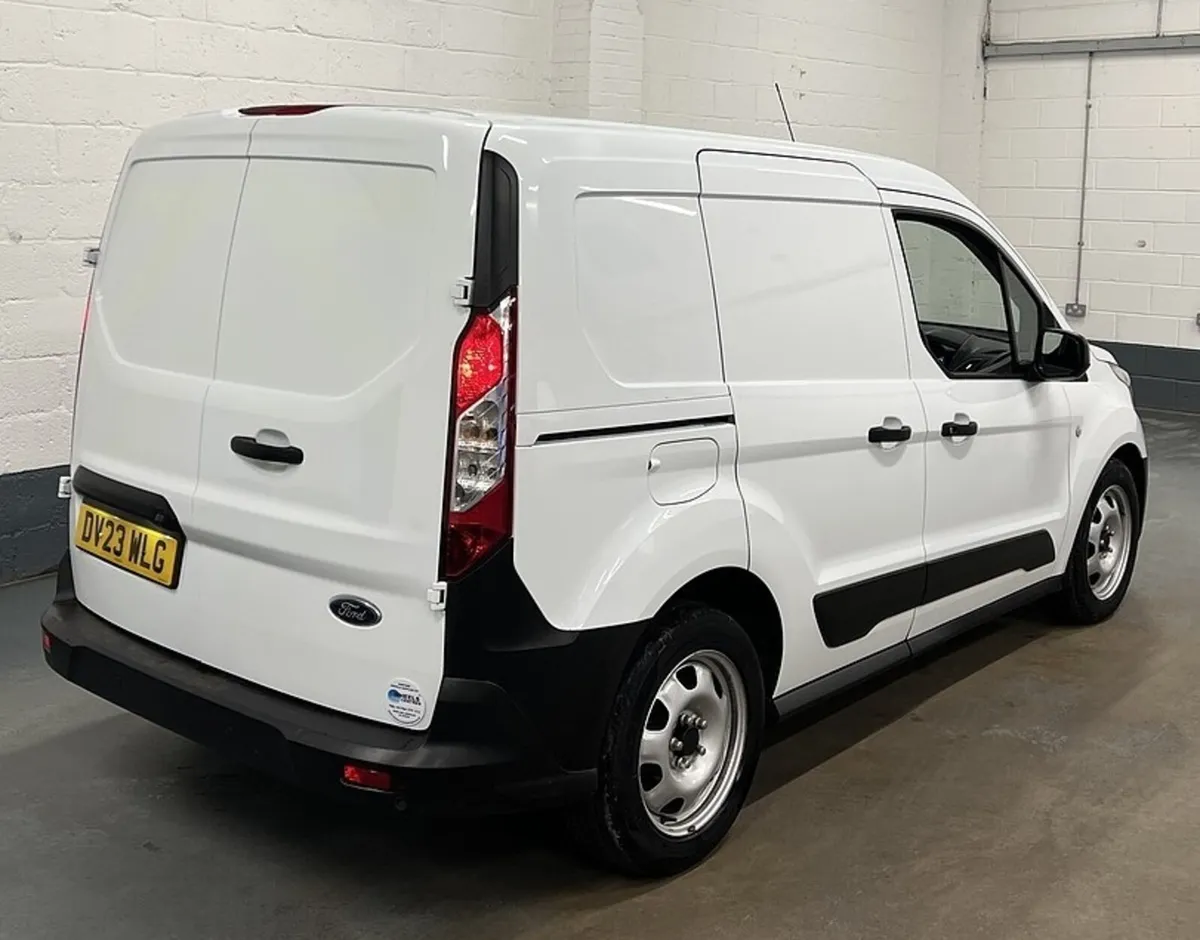 2023 Ford Transit Connect Panel Van - Image 4