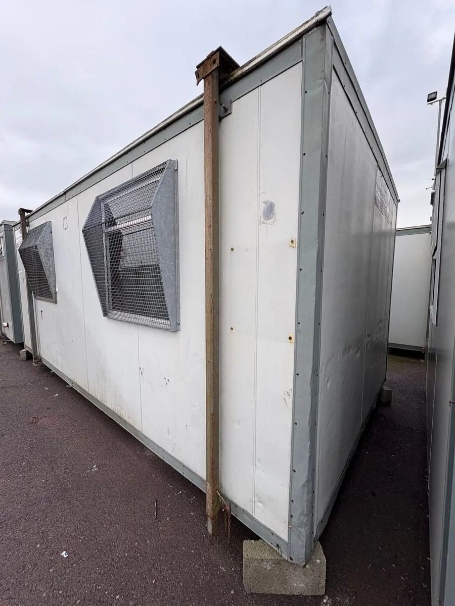 6m x 3m (20ft x 10ft) Split Office/Office Cabin - Image 2