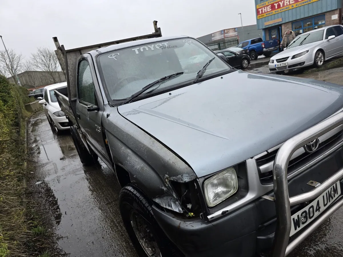 Toyota Hilux 1998 2.4 Diesel - Image 3