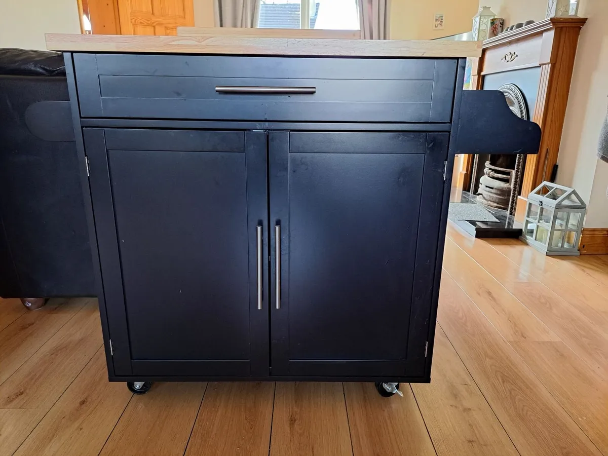 Kitchen Island - Image 2