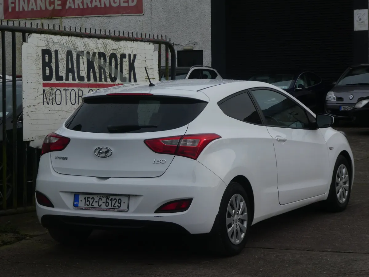 Hyundai i30 2015 - Image 2