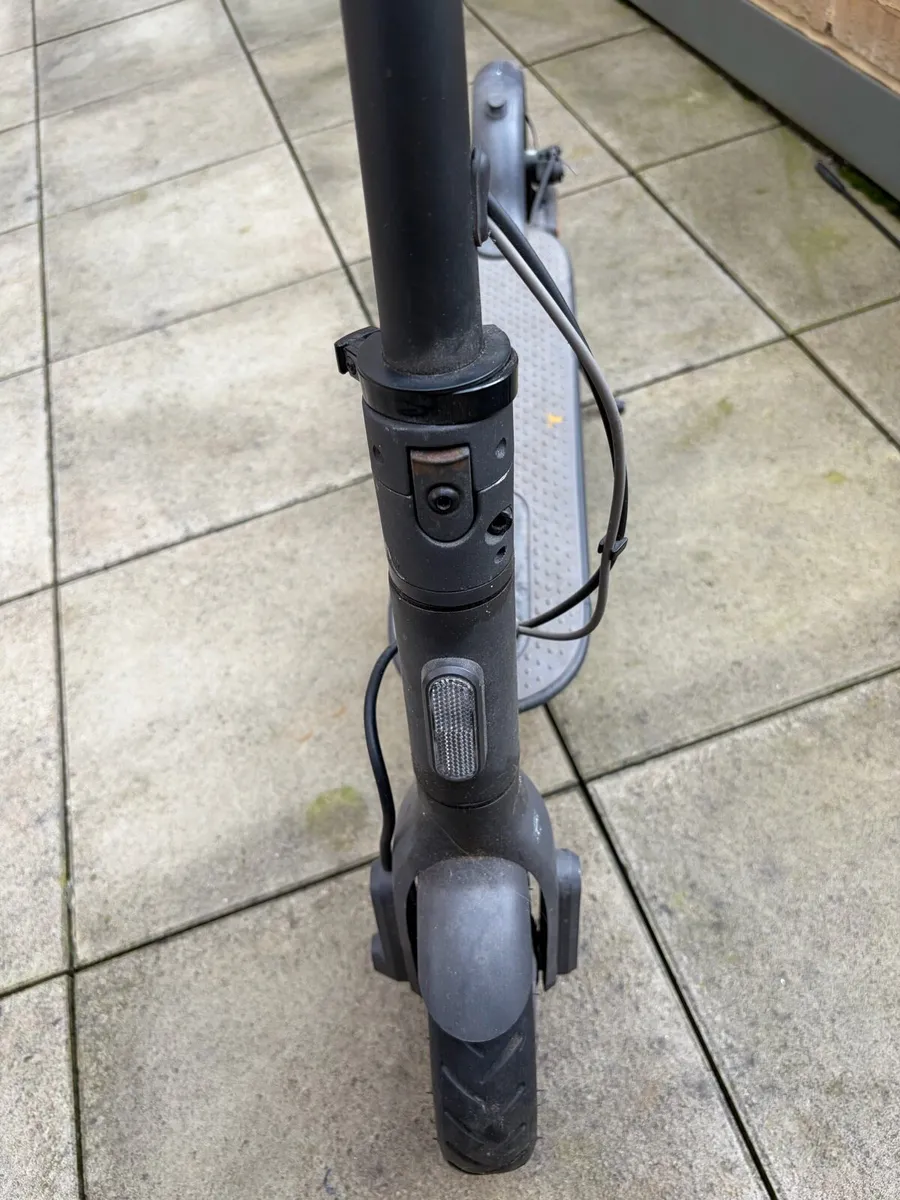 Electric scooter - Image 4