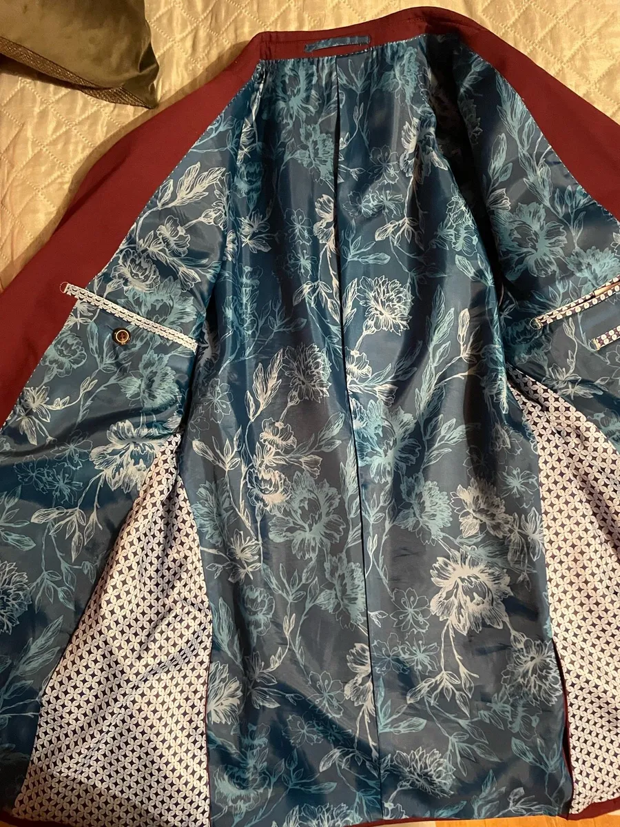 Men’s Suit - Image 3