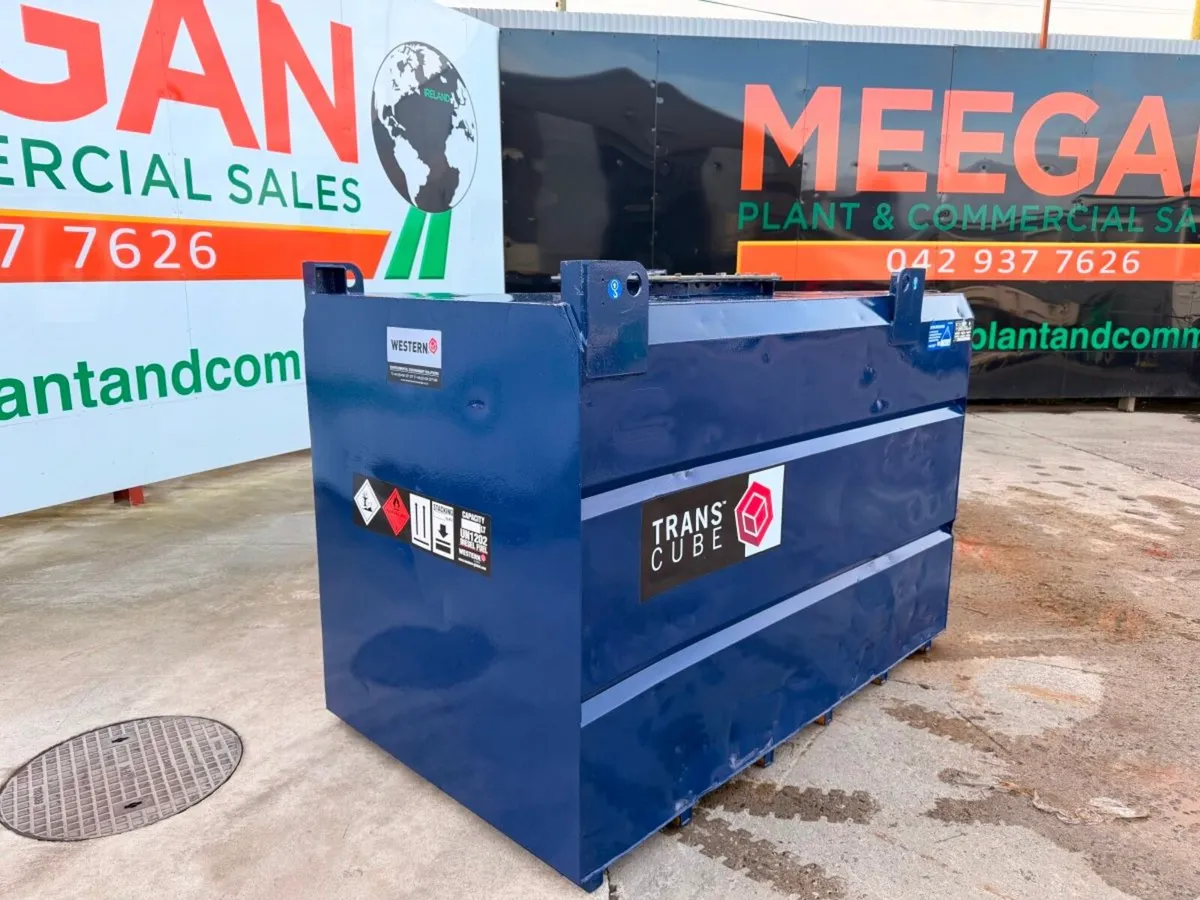 2000 litre WESTERN FUEL BOWSER ....1220 - Image 1